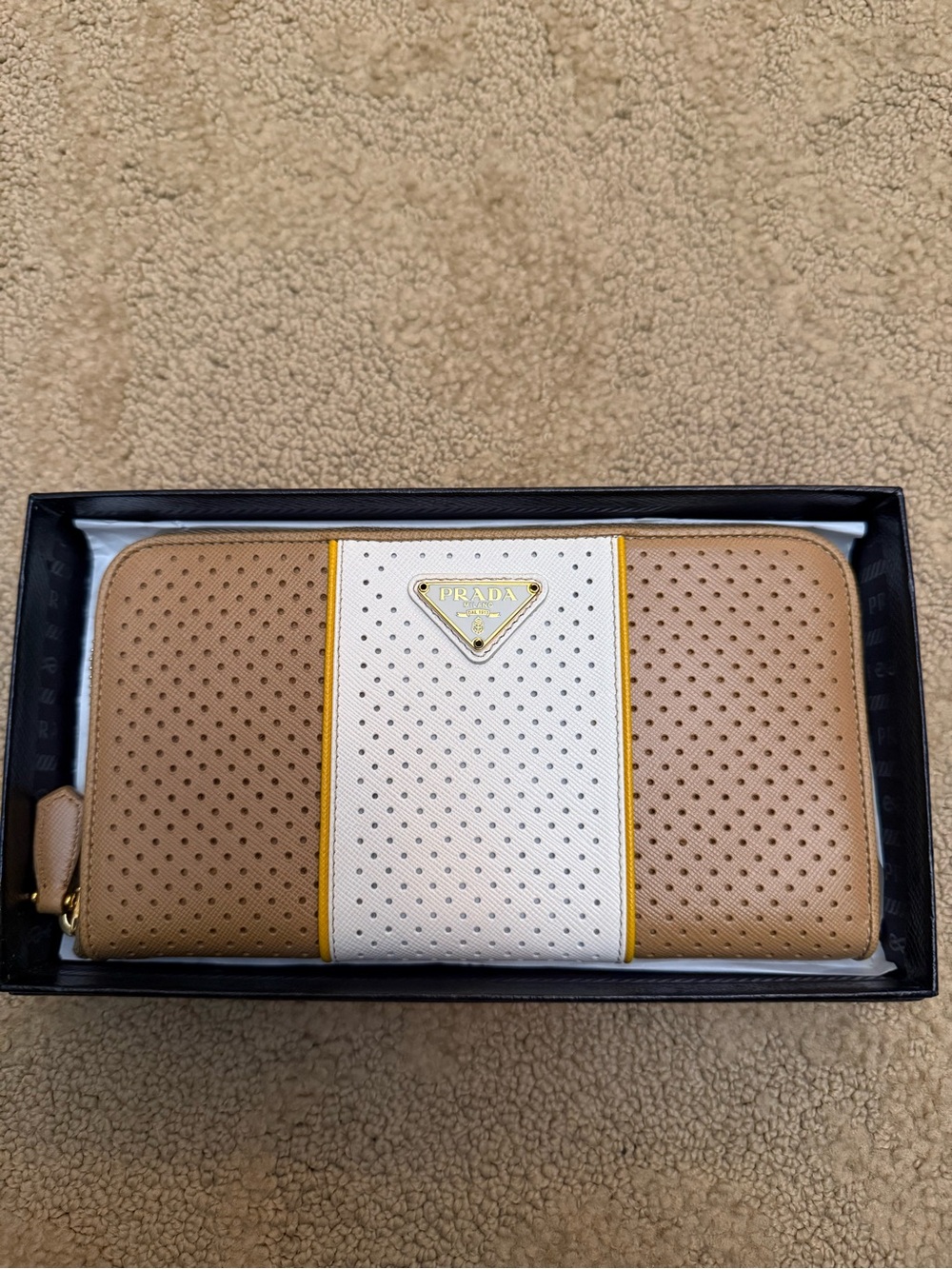 2000’s Prada Zip Around Wallet